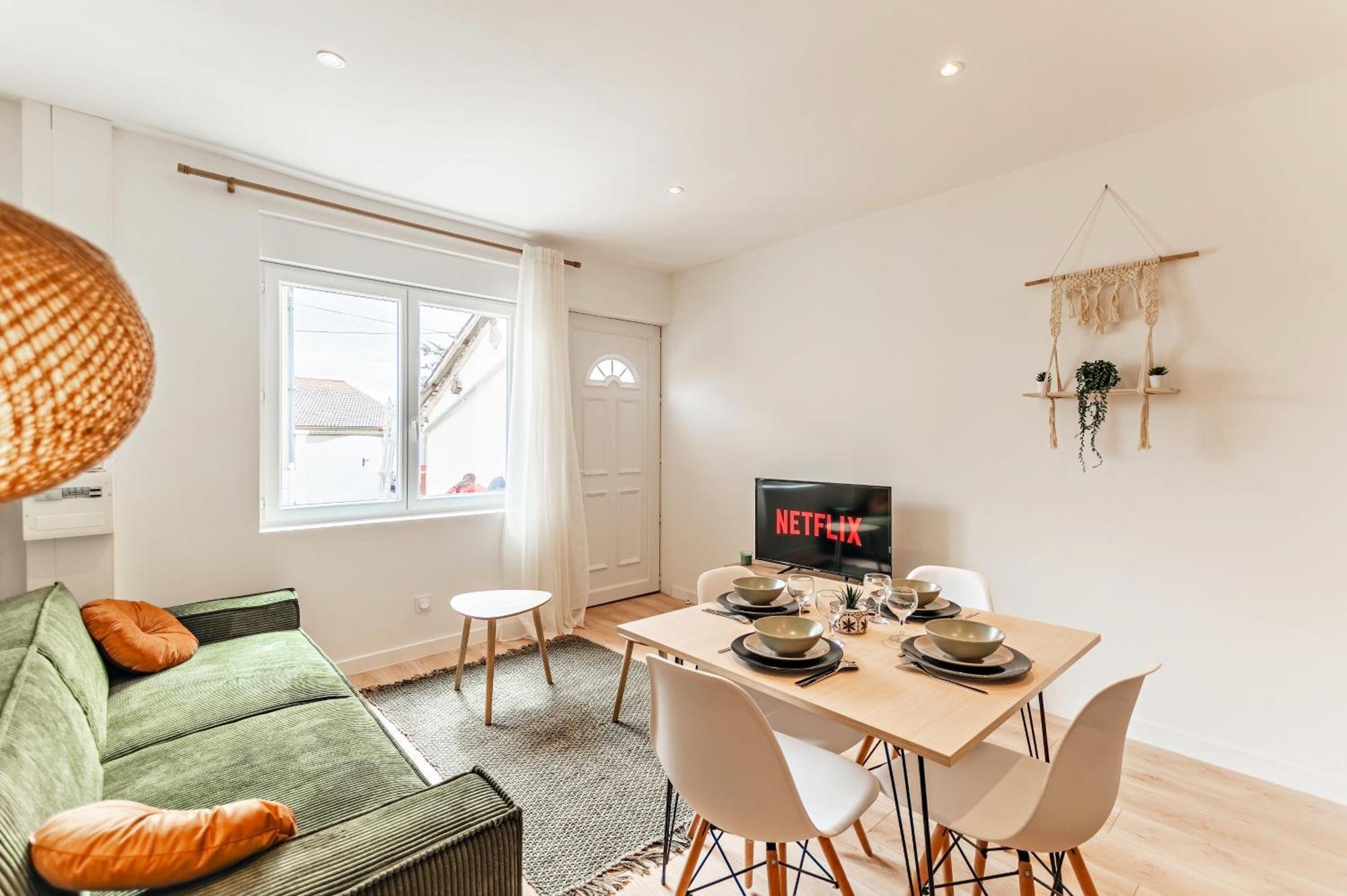 Chez Quentin & Thibaut Apartment Dagneux ภายนอก รูปภาพ