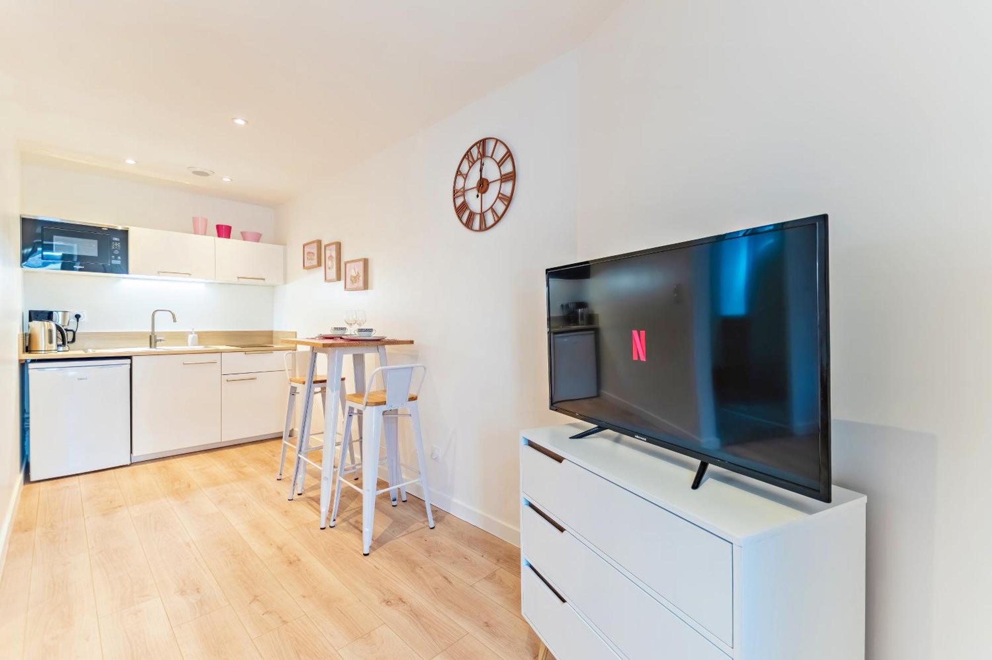 Chez Quentin & Thibaut Apartment Dagneux ภายนอก รูปภาพ