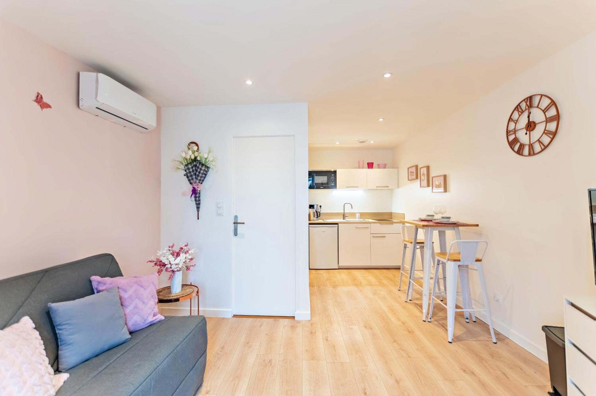 Chez Quentin & Thibaut Apartment Dagneux ภายนอก รูปภาพ
